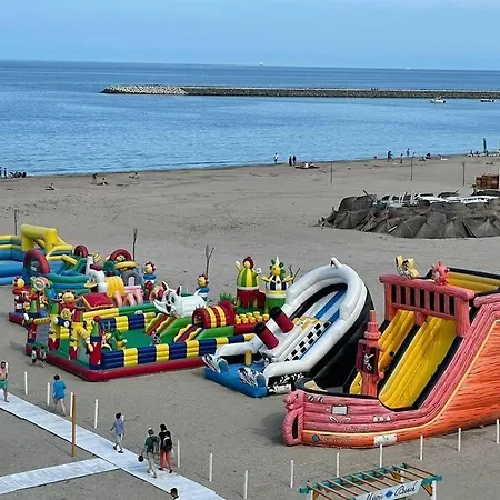 Holiday home Butterfly House Constanta *